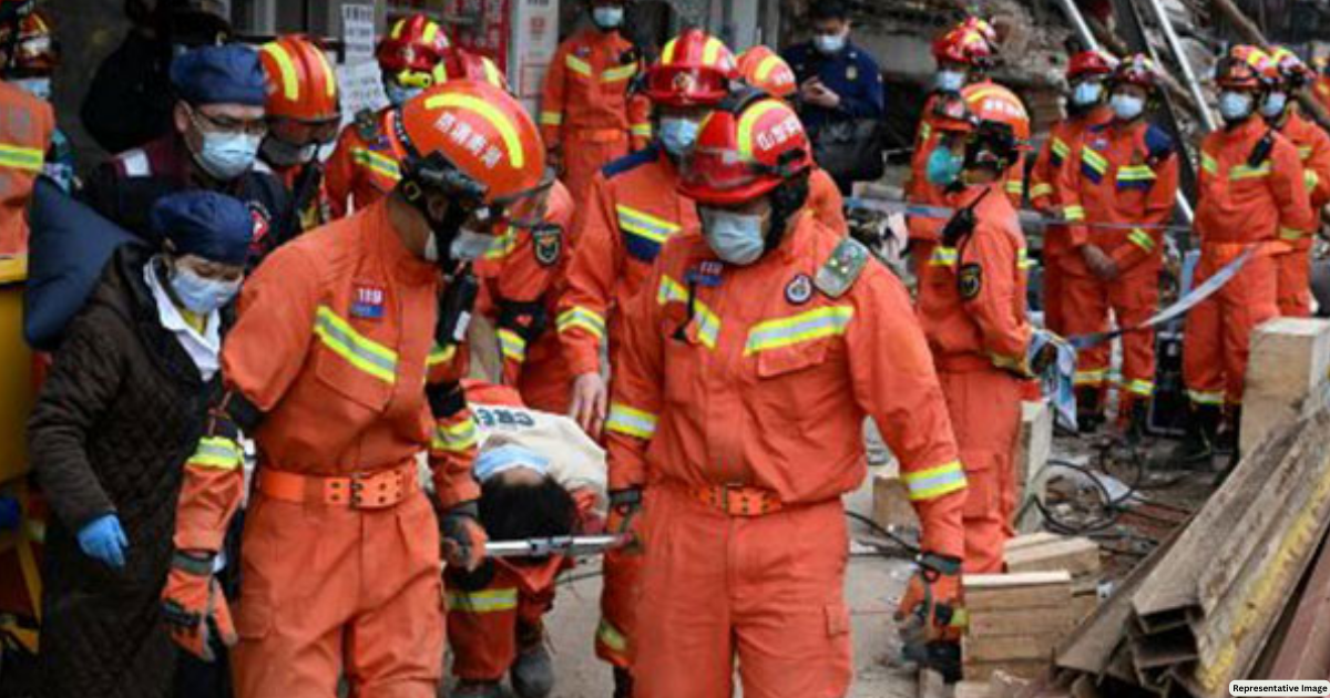 Gym roof collapses in China school, 10 dead